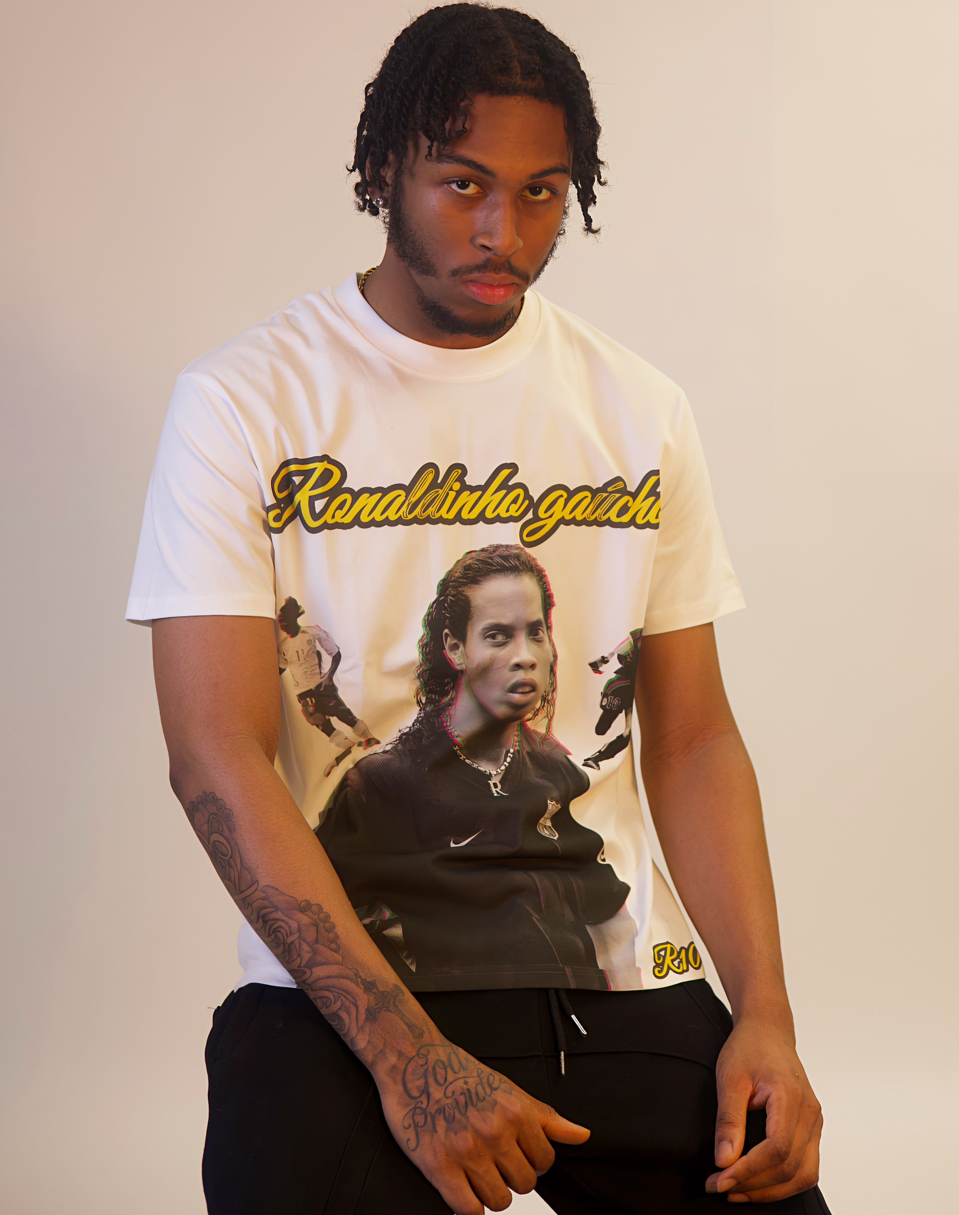 Ronaldinho Gaúcho White Tee (Plain Version)